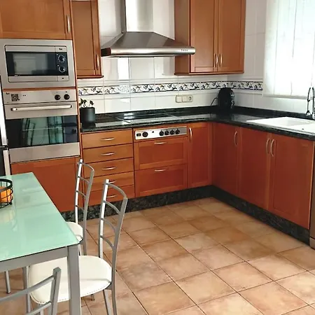 Acogedora Y Confortable Casa Familiar En Сasa de vacaciones