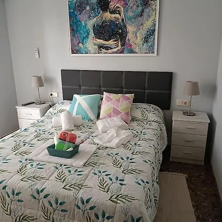 Acogedora Y Confortable Casa Familiar En *
