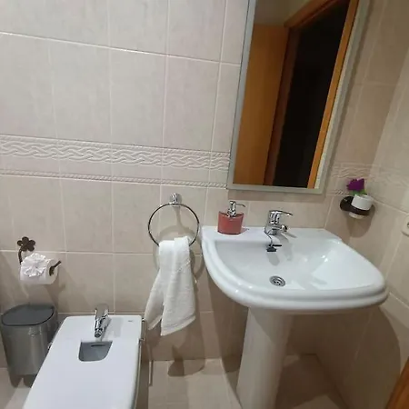 Сasa de vacaciones Acogedora Y Confortable Casa Familiar En *